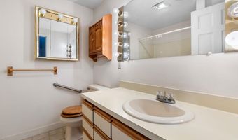 51 River Front Dr 3, Manchester, NH 03102