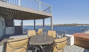 32 Cove Rd W, Bayville, NJ 08721