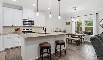 150 N 9th St, Aransas Pass, TX 78336