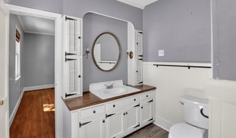 512 Carrison St, Camden, SC 29020