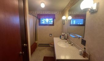 157 Main Rd, Abbot, ME 04406