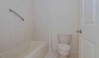 4 Chelsea Ct, Atlantic City, NJ 08401