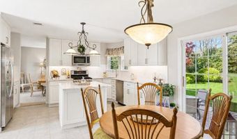 21 ORCHID Ln, Barnegat, NJ 08005