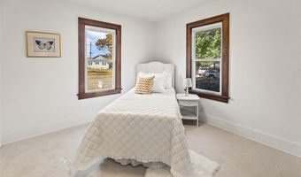 223 Michigan Ave, Alton, IL 62002