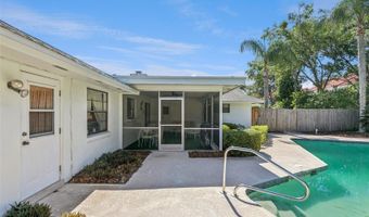 225 LAKE DESTINY Trl, Altamonte Springs, FL 32714