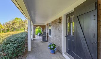 91 Allyn Ln, Barnstable, MA 02630