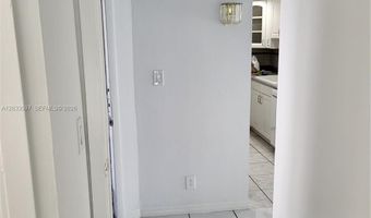 3401 N Country Club Dr 211, Aventura, FL 33180