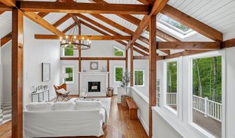 136 Goose Hill Rd, Chester, CT 06412