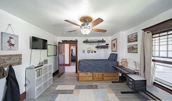 464 S Meridian St, Blackfoot, ID 83221