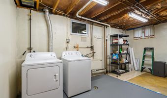 7100 OLD CHAPEL Dr, Bowie, MD 20715