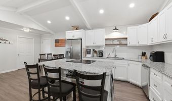 202 Hebert St, Berwick, LA 70342