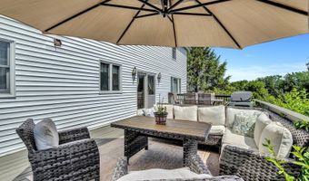 12 E Gate Dr, Alloway, NJ 07418
