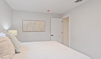 21 Clark Rd, Bedford, MA 01730