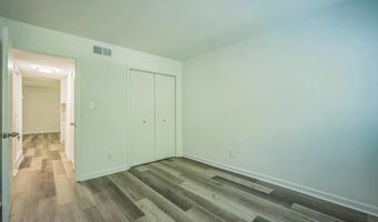 4939 AMERICANA Dr 106, Annandale, VA 22003