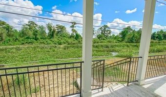 633 COUGAR Dr, Arabi, LA 70032