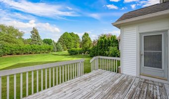 4041 Whitehall Ln, Algonquin, IL 60102