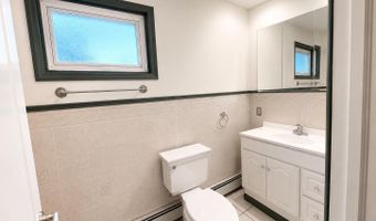 74 James St, Amsterdam, NY 12010