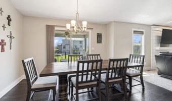 1337 S 7th St, Adel, IA 50003