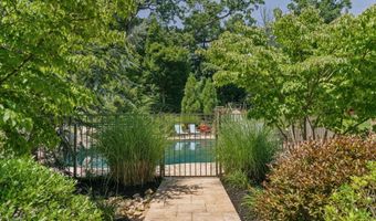 1952 CANTERBURY Rd, Abington, PA 19001