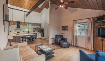 917 McDonald Dr, Amsterdam, NY 12070