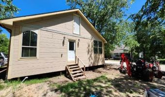 422 NE H St, Ardmore, OK 73401