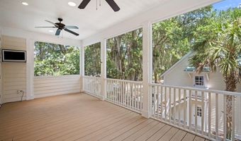 106 Coosaw Club Dr, Beaufort, SC 29907
