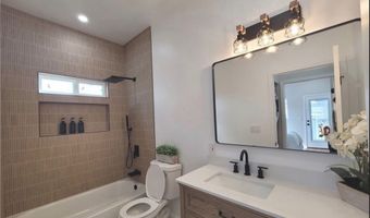 5414 Hillcrest, Los Angeles, CA 90043