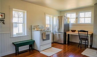 127 Willow Ave, Little Compton, RI 02837