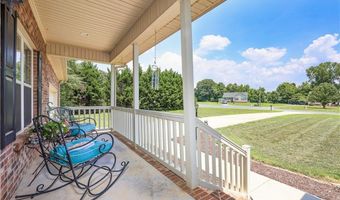 514 Honeysuckle Rdg, Asheboro, NC 27205