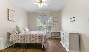 710 E Boyd Dr 305, Baton Rouge, LA 70808