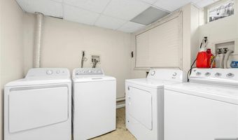 132 River Edge Road 1, Bergenfield, NJ 07621
