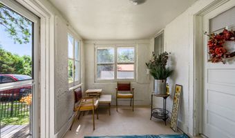 121 Cherry Ave, Ames, IA 50010