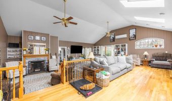 2897 Route 2, Hermon, ME 04401