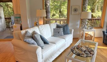 19921 WHALESHEAD Rd El1, Brookings, OR 97415