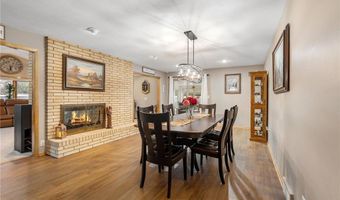 307 21st St NW, Austin, MN 55912