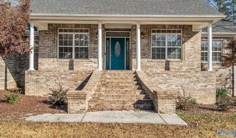 165 Creekside Ln SE, Arab, AL 35016