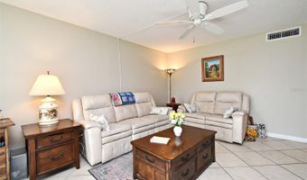 334 WINDMEADOWS St 334, Altamonte Springs, FL 32701