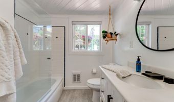 527 Clubhouse Dr, Aptos, CA 95003