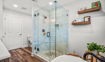 10 Grove Ct 20, Asbury Park, NJ 07712