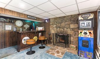 31 Sunset Dr, Hopkinton, RI 02832