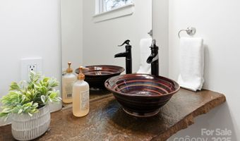 59 Morningside Dr, Asheville, NC 28806