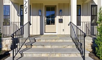 7705 HOLIDAY Ter, Bethesda, MD 20817