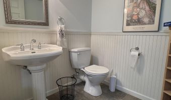2935 Gwin Rd, Altoona, PA 16601