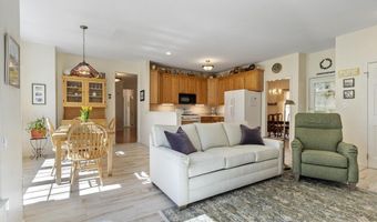 15 Pheasant Ln 15, Bedford, MA 01730