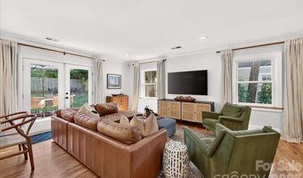 3020 Holt St, Charlotte, NC 28205