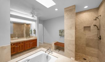 50 PUU ANOANO St 706, Lahaina, HI 96761
