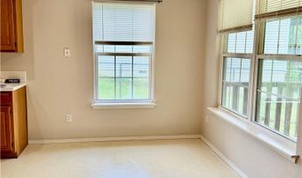 15 Pennine Ln, Bella Vista, AR 72714