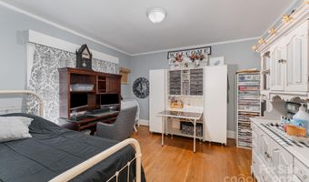 342 Cliff Rd, Asheboro, NC 27203