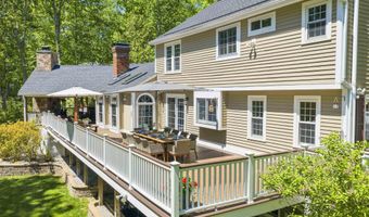 37 Birchwood Cir, Bedford, NH 03110