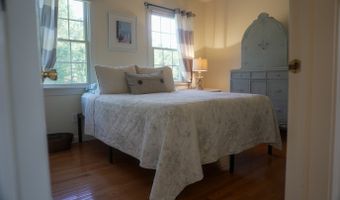 18 Carriage Dr, Burlington, CT 06013